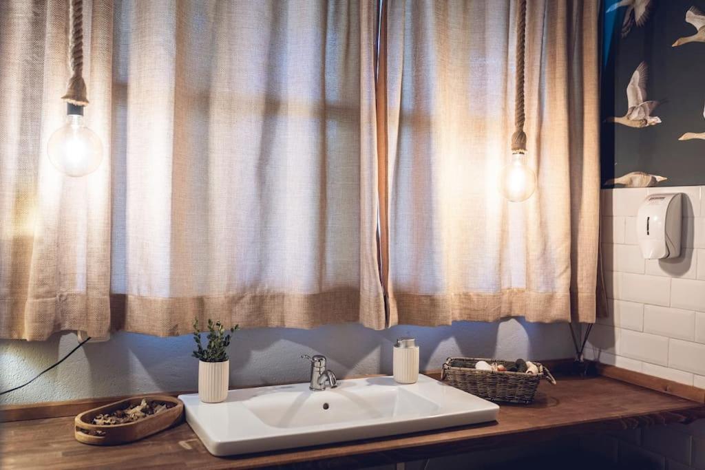 La Casa Del Jardin Villa Candeleda Eksteriør billede